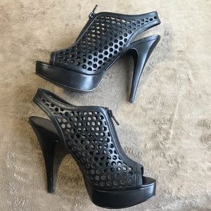 🌵 Polka Dot Cut Out Platform Booties Size 10